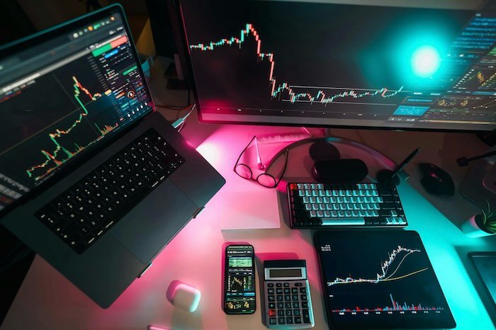 No New Software 5 Signs Your Business Needs New Software | MoneyVisual
